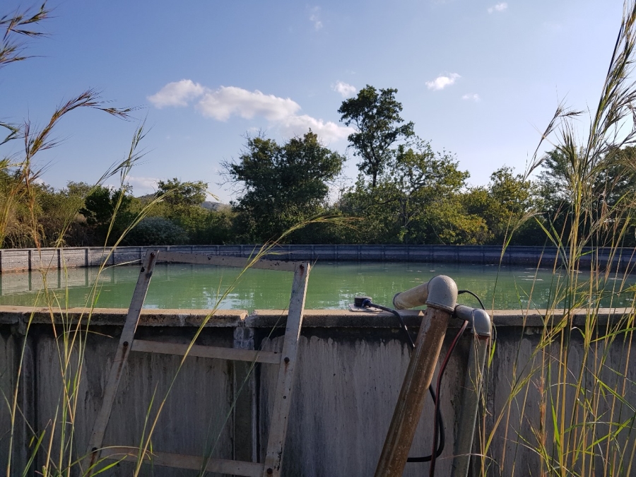 Commercial Property for Sale in Zuurplaat A H North West